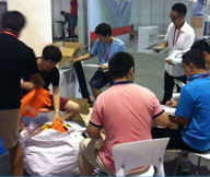 天橋下拆貨 天橋下拆貨